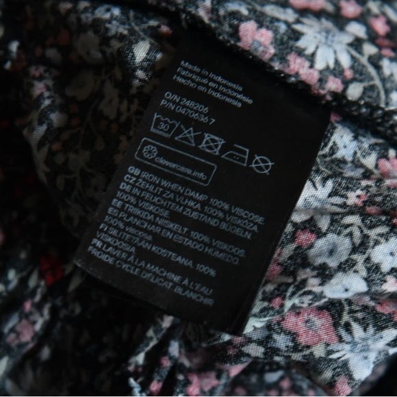 Floral Romper - Picture 5 of 5